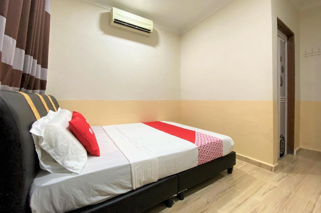 Oyo 90205 Bayu Sintok Motel Changlun Zewnętrze zdjęcie